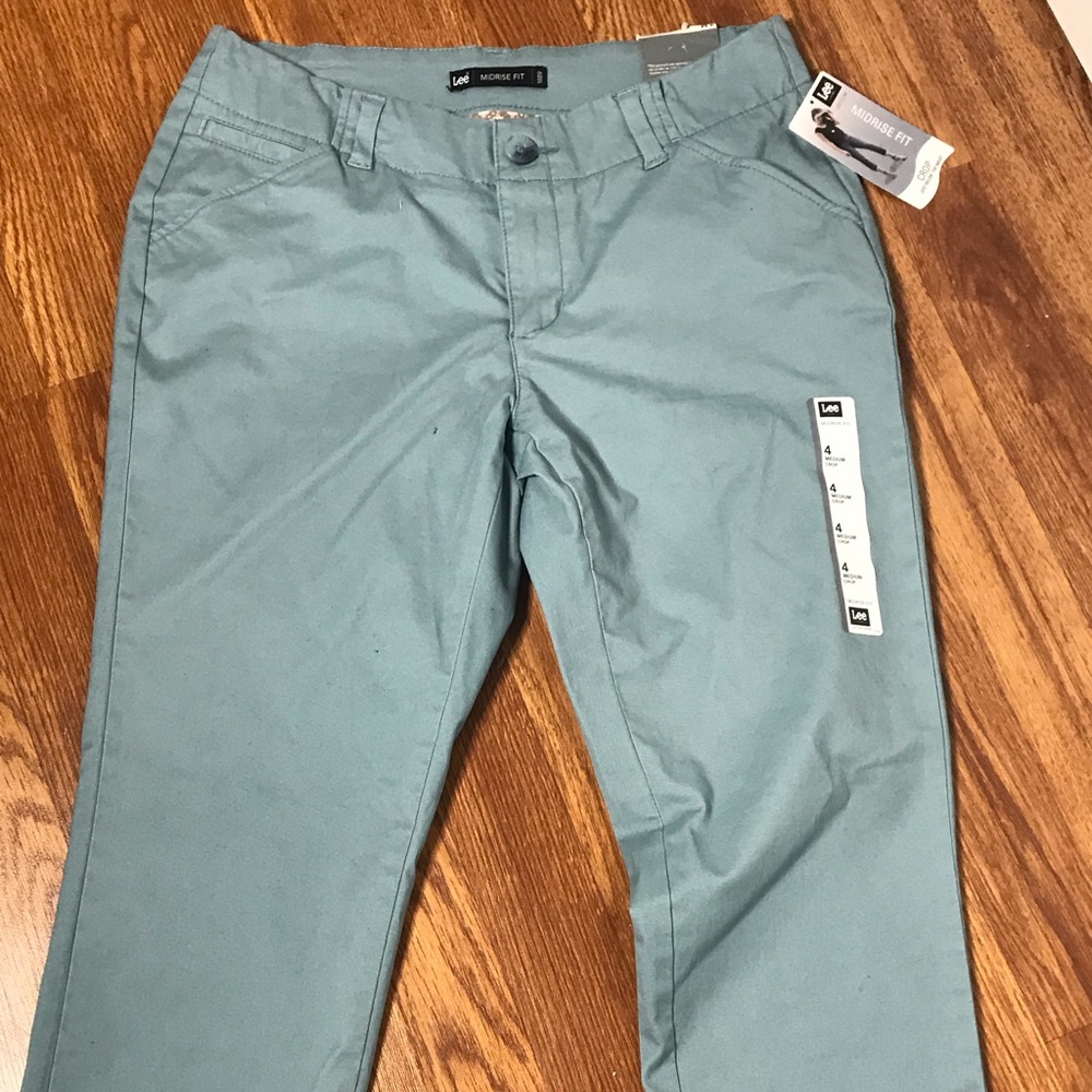 Lee cropped chinos